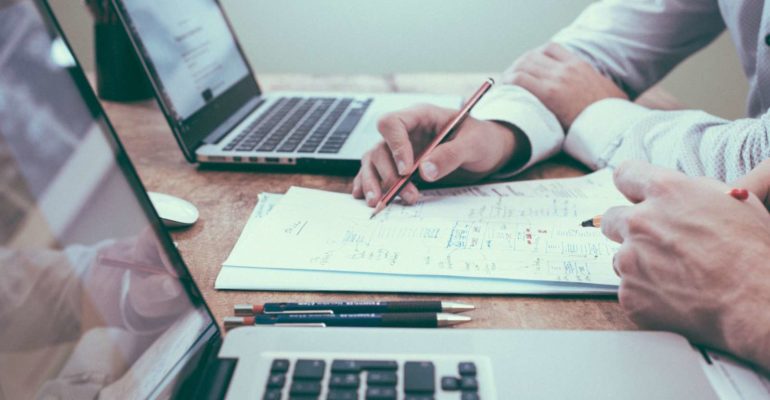 helloquence-5fNmWej4tAA-unsplash