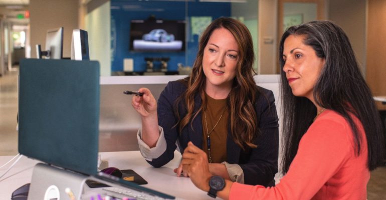 linkedin-sales-navigator-46bom4lObsA-unsplash1